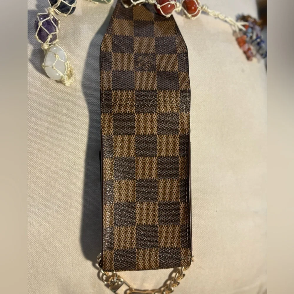 Louis Vuitton Damier Ébène Mini Pouch – Vintage!